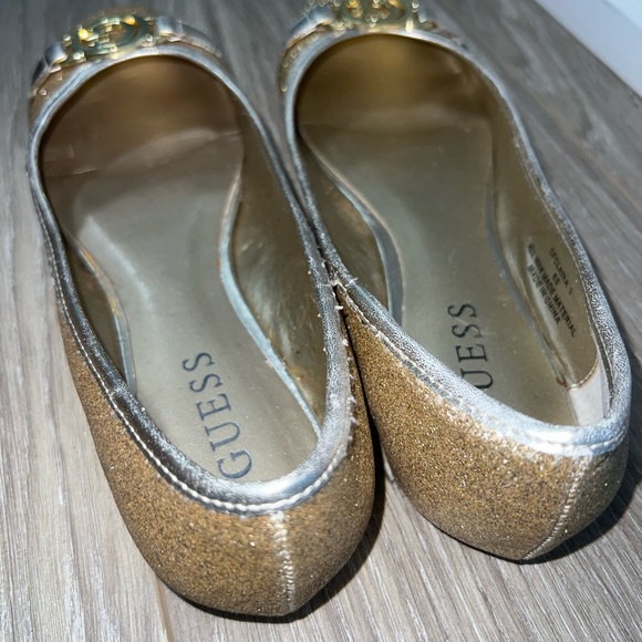 Guess flats gold size 6 - Picture 3 of 5